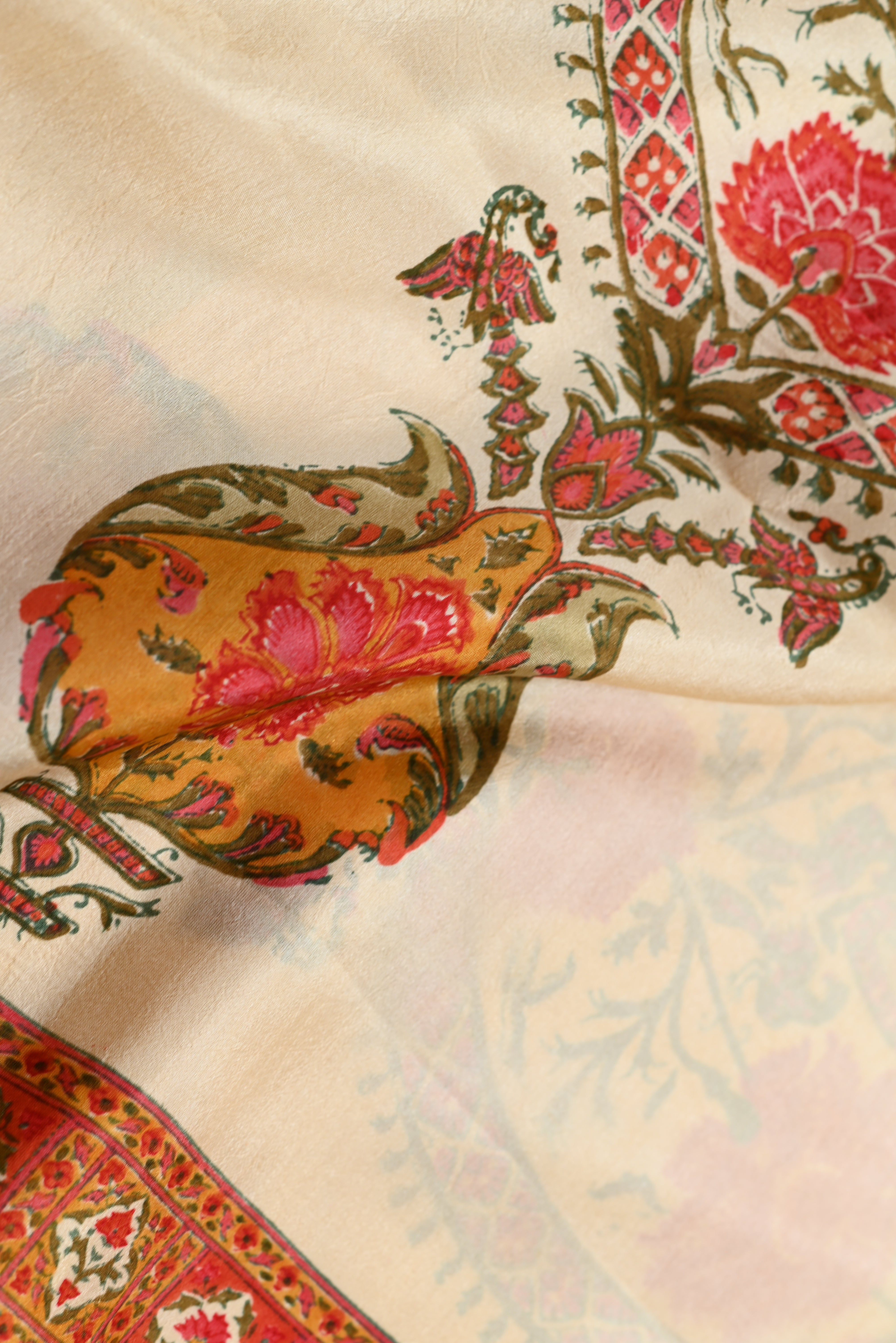 Parvai Printed Murshidabad Silk Sari : Nazakat