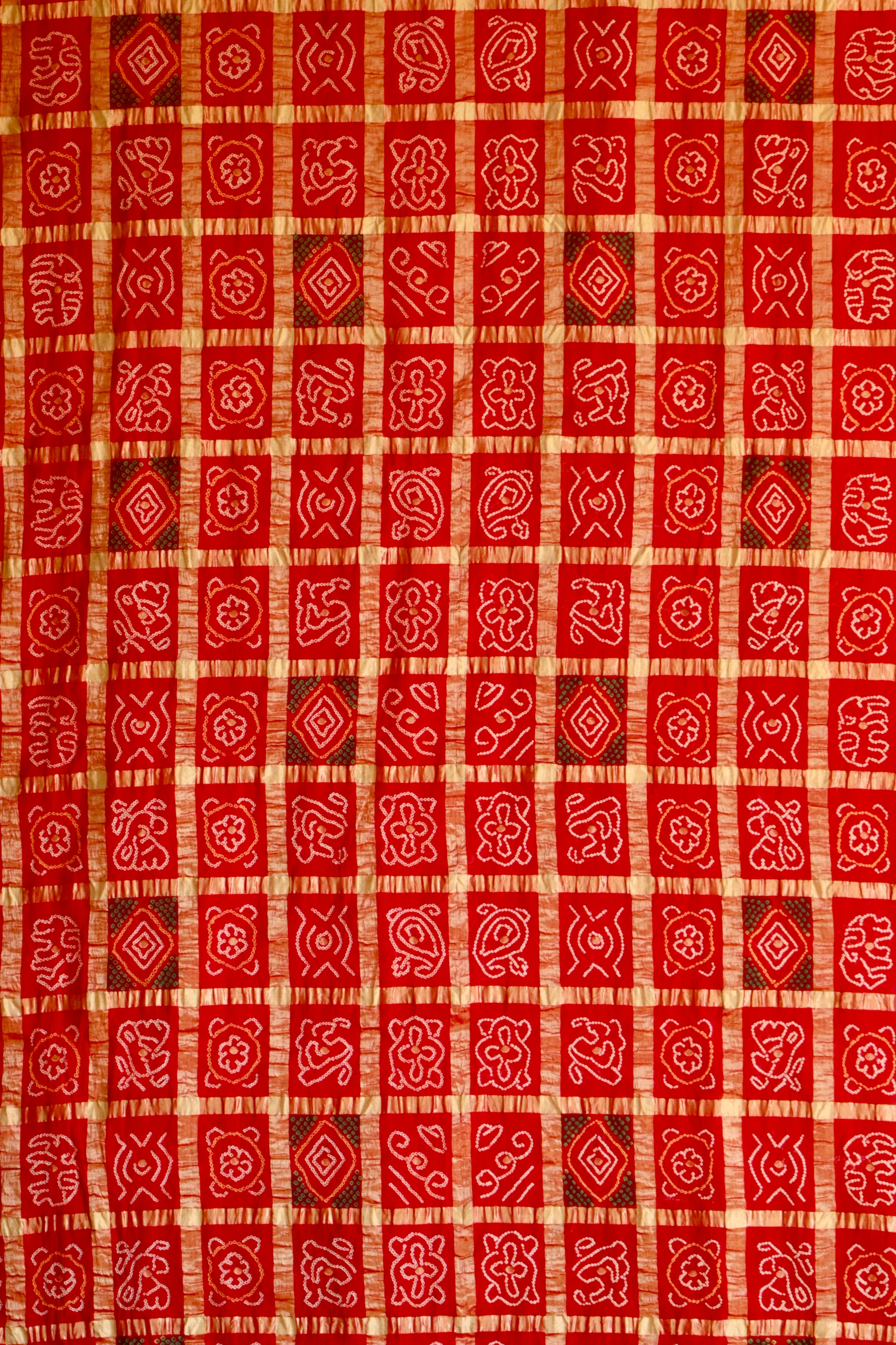 BANDHAVUN (Bright Red)