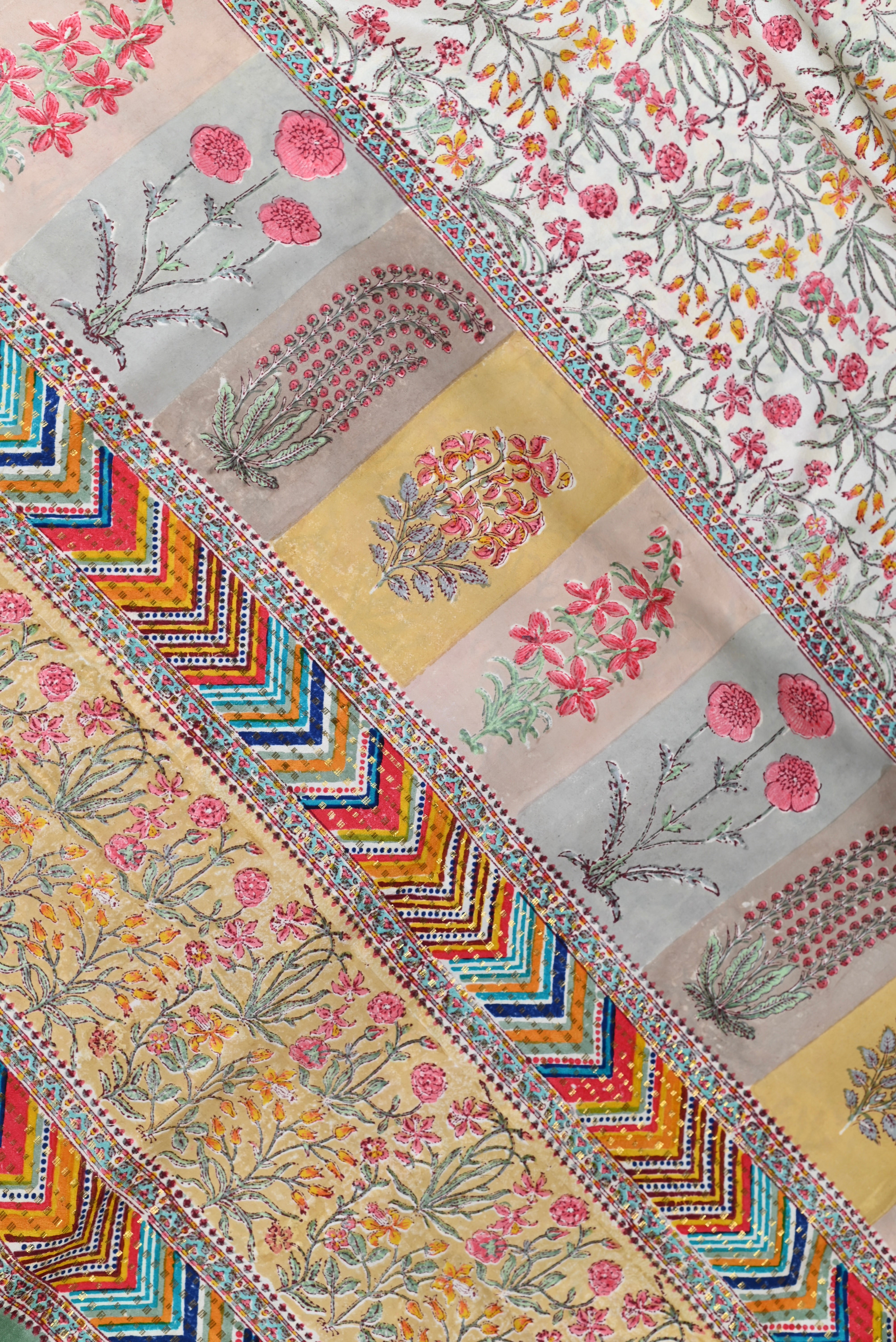 Nazakat Maheshwari Sillk