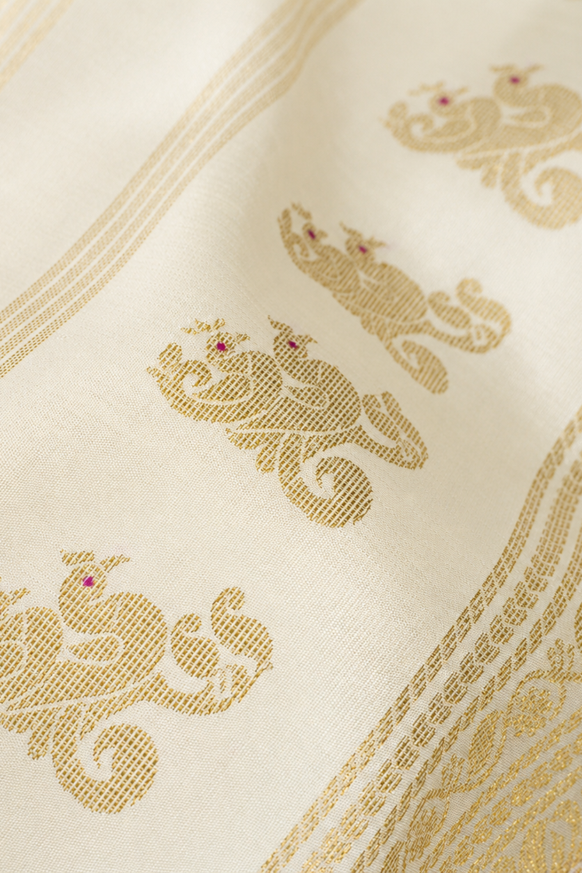 Parvai Kanchipuram Silk Sari : Durja