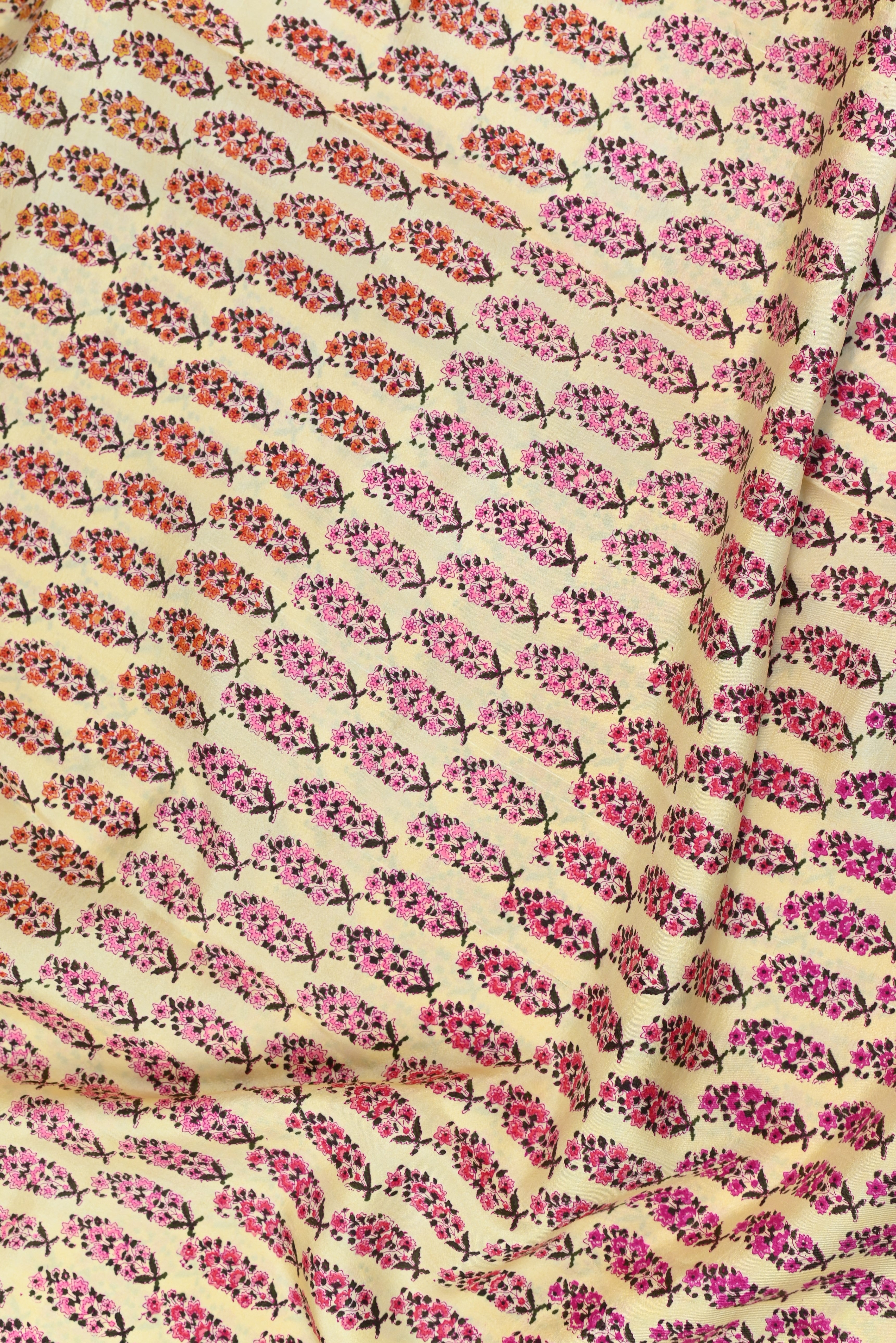 Nazakat Maheshwari Sillk