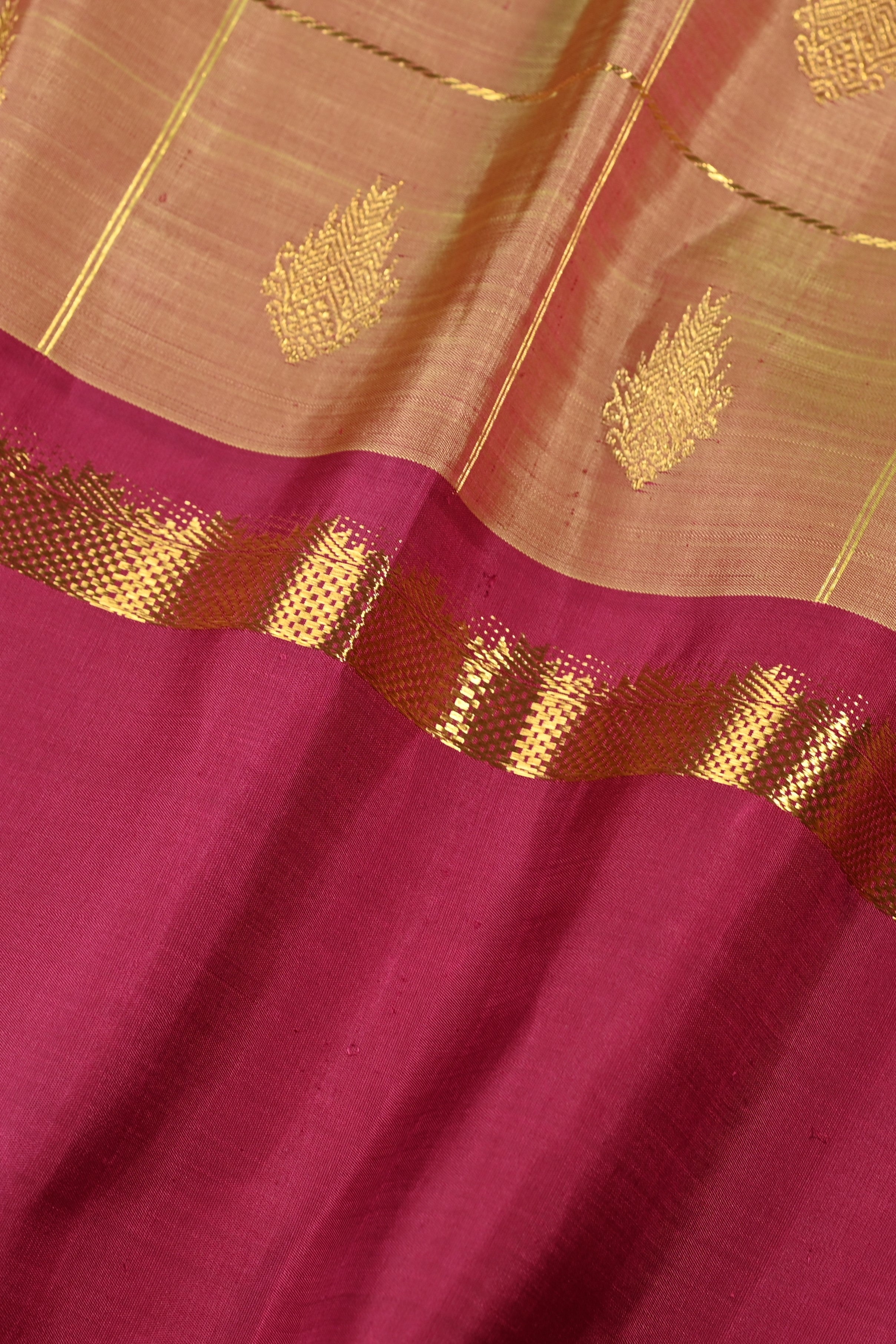 Parvai Kanchipuram Silk Sari : Shringa