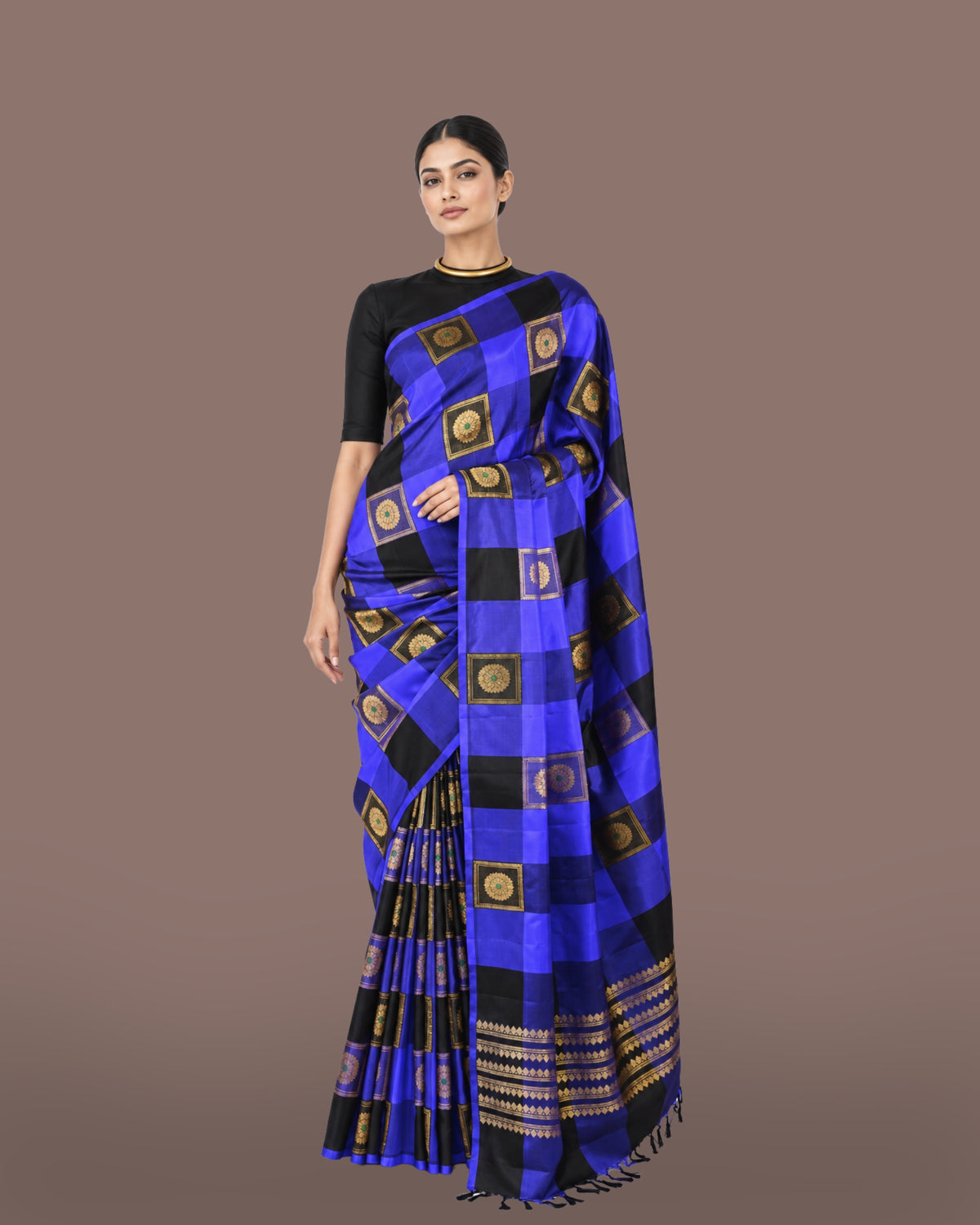 Parvai Pure Silk Sari: Saduram